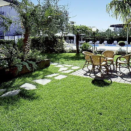 Hotel Primavera Sul Mare 3*