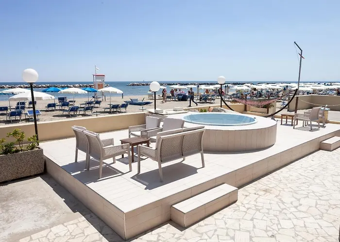 酒店 Primavera Sul Mare 丽都迪萨维奥